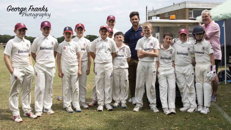 Essex Captain, Ryan Ten Doeschate visits MCCF U12s